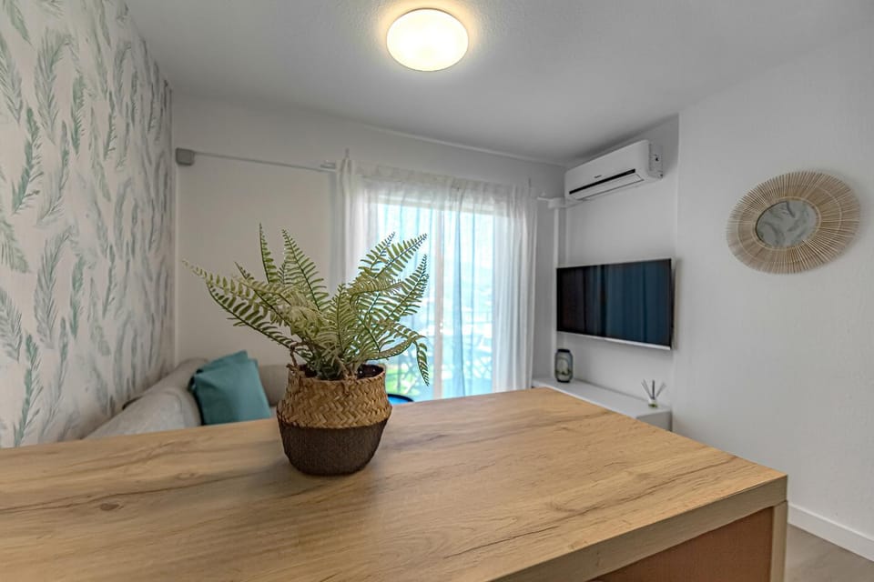 TV and multimedia, Living room, Photo of the whole room, kitchen