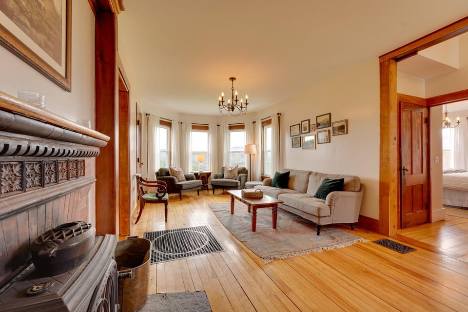 17-Acre Vermont Escape w/ Panoramic Mountain Views House in Cavendish