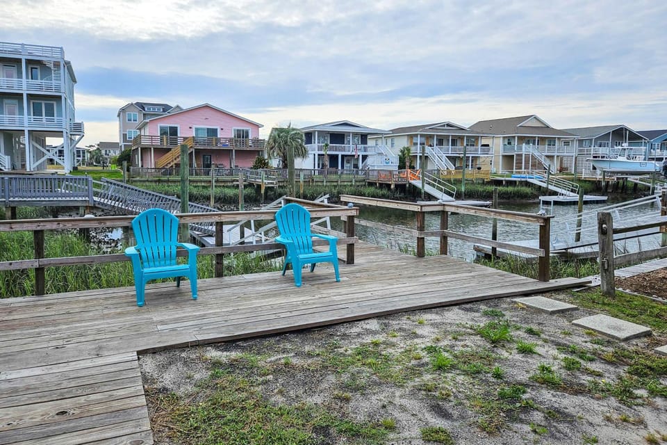 HB261 Rosie's Rendezvous House in Holden Beach