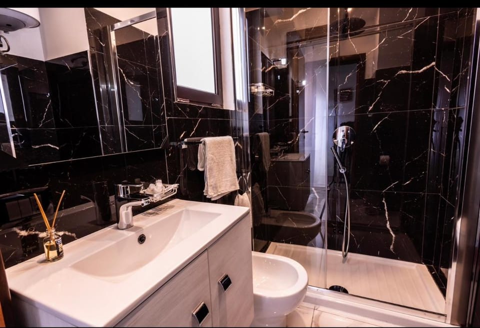 SUITE CELESTIA CASORIA By Suite Bed and Breakfast in Naples