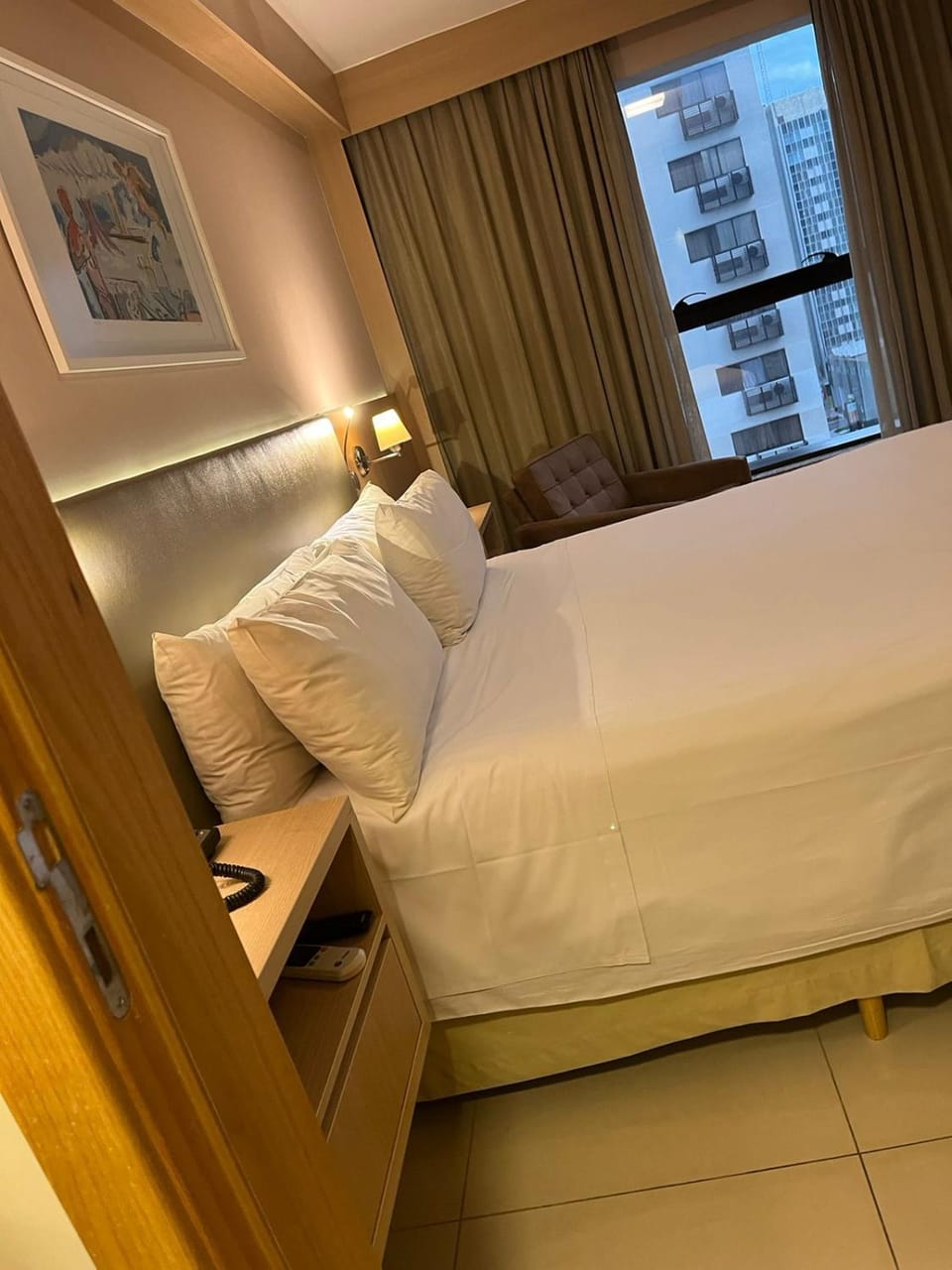 Photo of the whole room, Bedroom