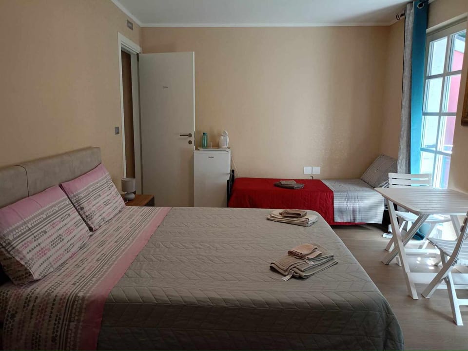 Bed, Photo of the whole room, Bedroom, towels, wardrobe