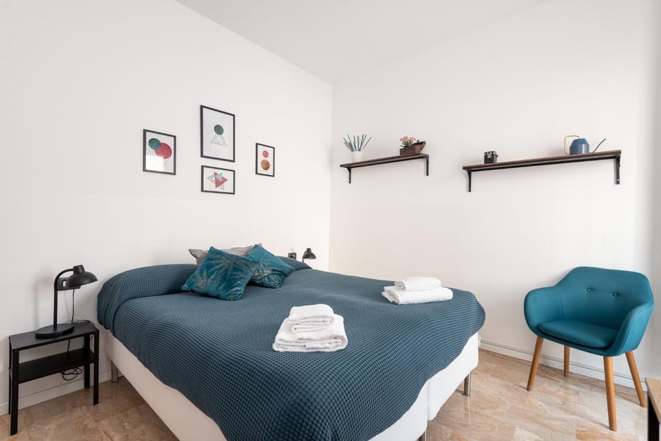 Bed, Bedroom