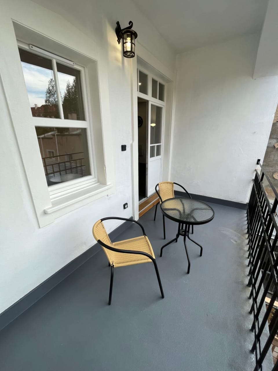 Patio, Dining area