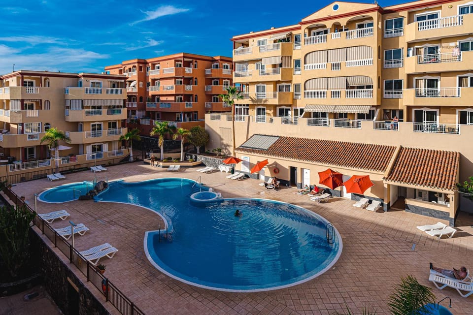 View (from property/room), Pool view, Swimming pool