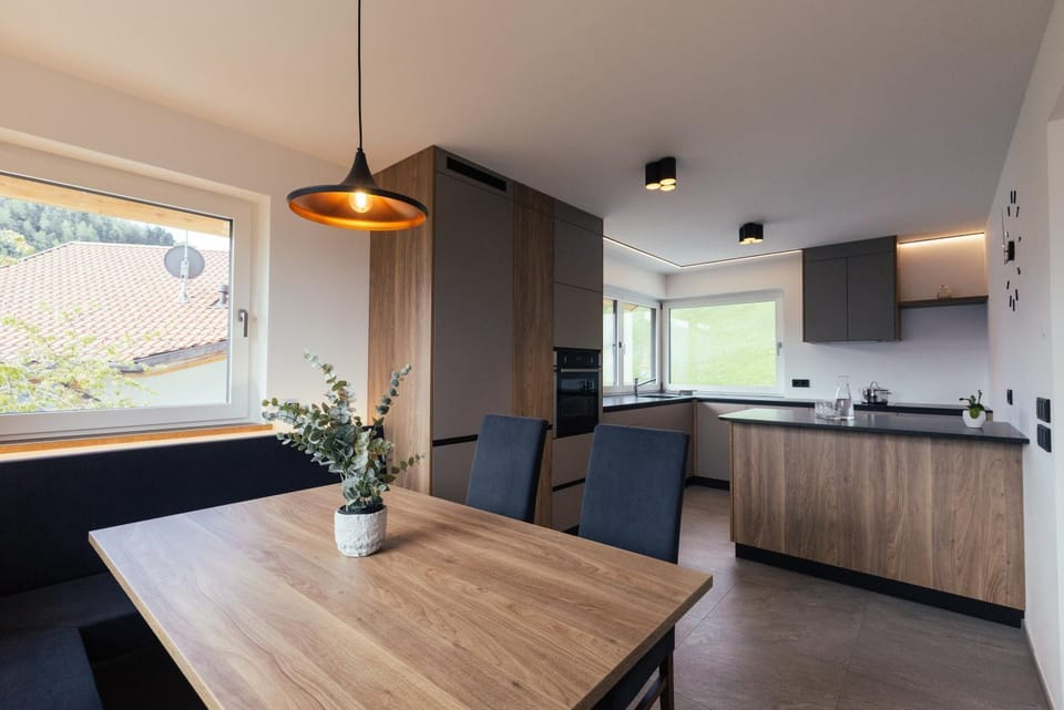 Kitchen or kitchenette, kitchen