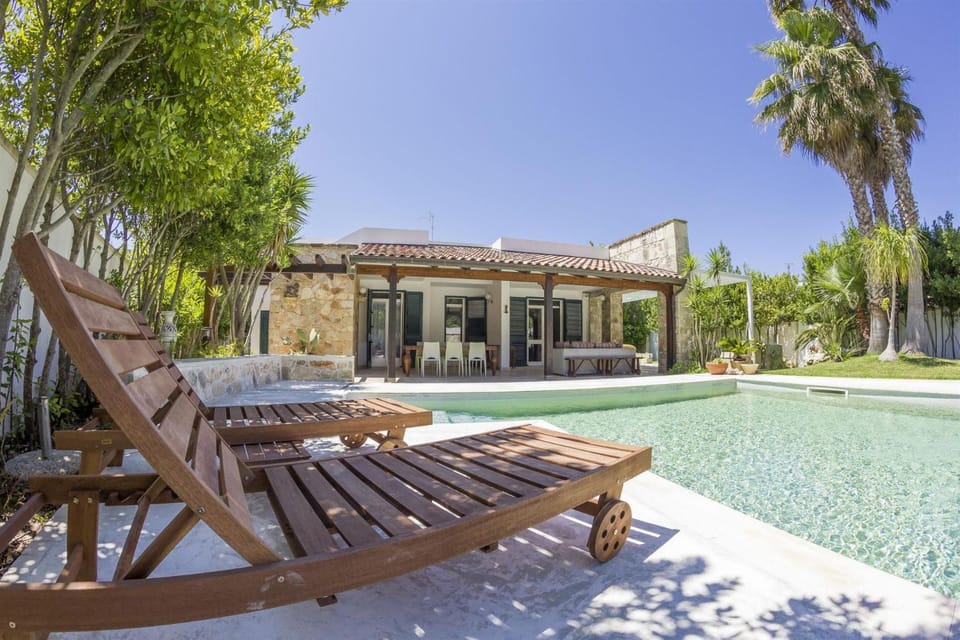 Property building, Garden view, Pool view