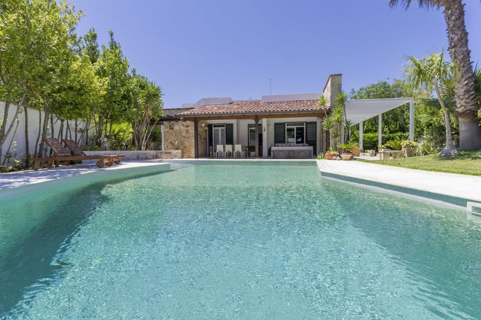 Property building, Garden view, Pool view