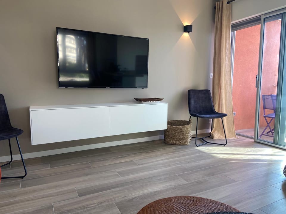 TV and multimedia, Living room