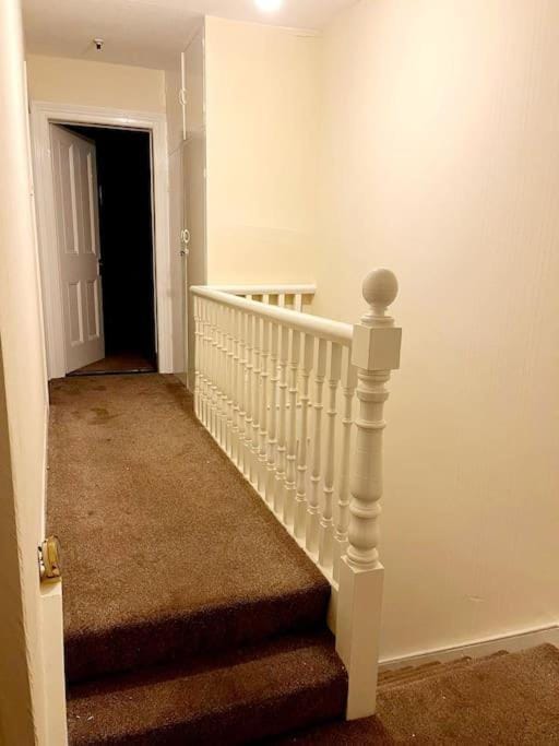 Tods Lodge - Quiet area in Derry City House in Londonderry