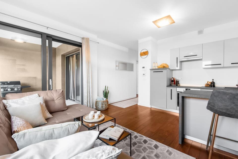 Living room, Dining area, pet friendly