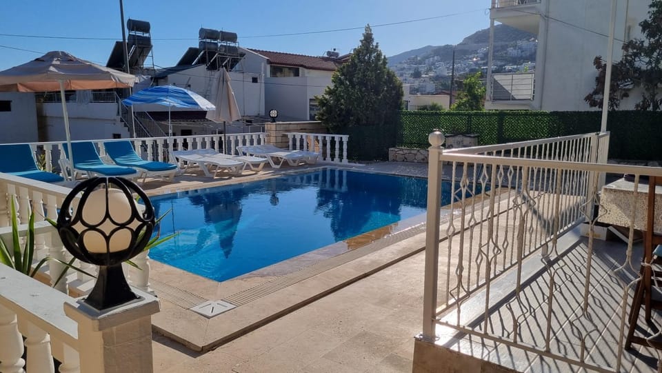 Pool view, Swimming pool