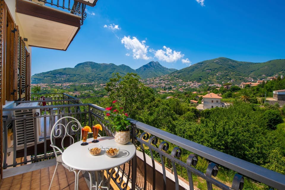 Natural landscape, Balcony/Terrace, Mountain view
