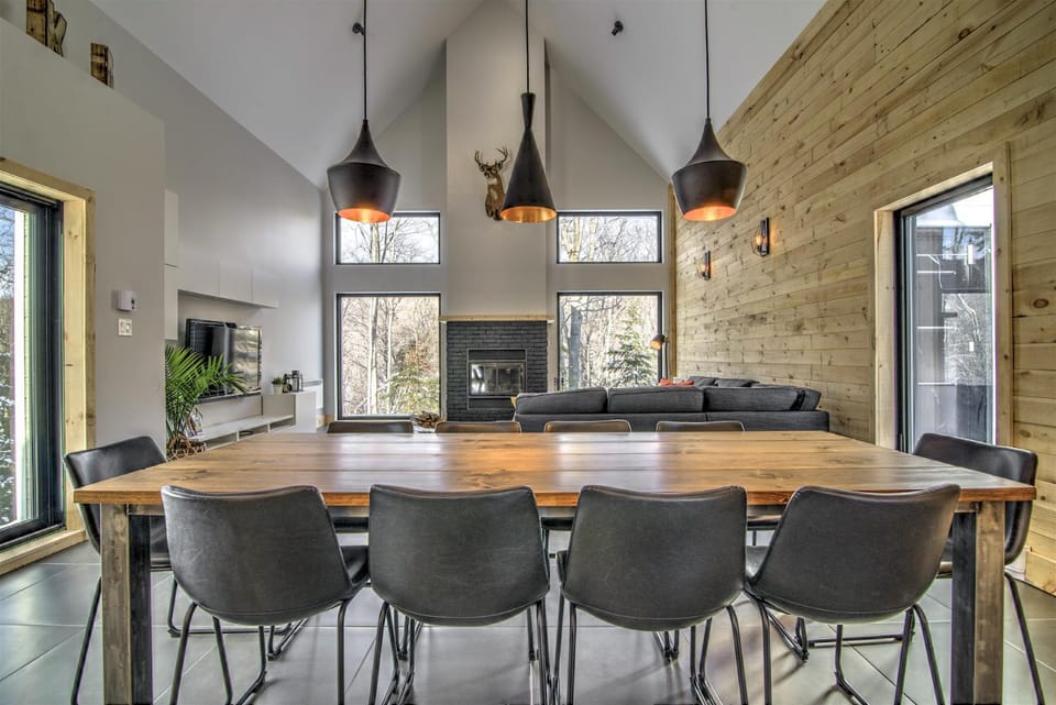 Living room, Dining area
