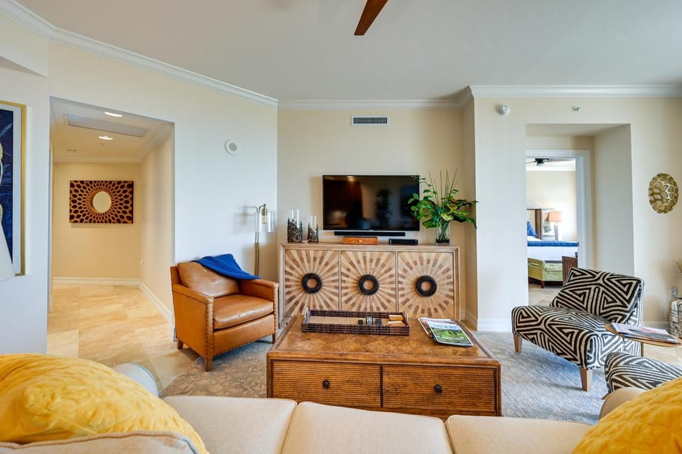 Estero Resort Condo w/ 2 Pools & Tennis Center! House in Estero