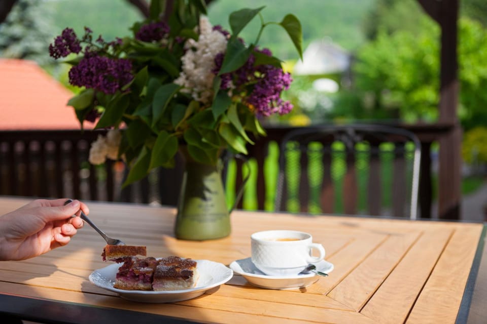 Property building, Breakfast