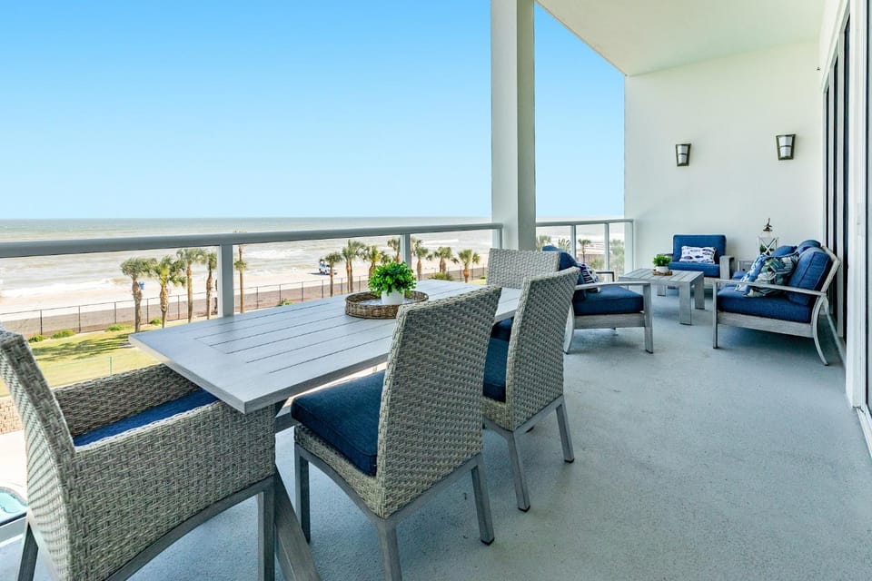 Endless Summer at Diamond Beach House in Diamond Beach