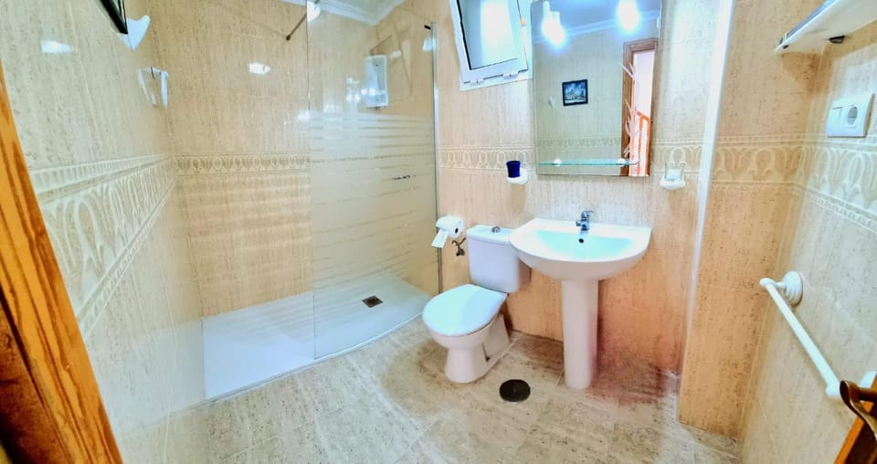 Shower, Bathroom