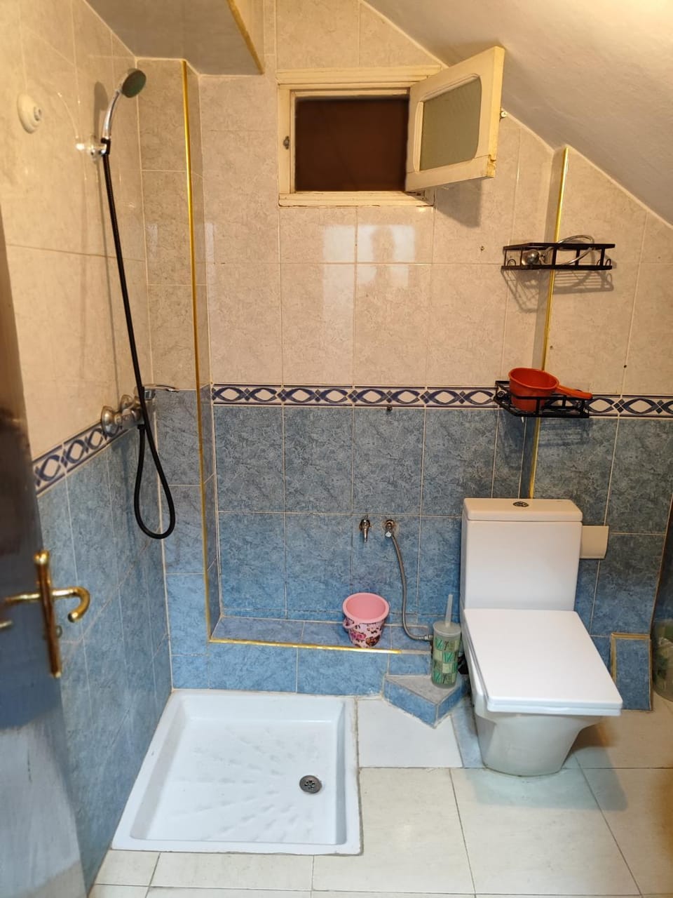 شقة توجد وسط مدينة طنجة و تتوفر على كامل التجهيزات الضرورية خاصةبالعائلات Apartment in Tangier