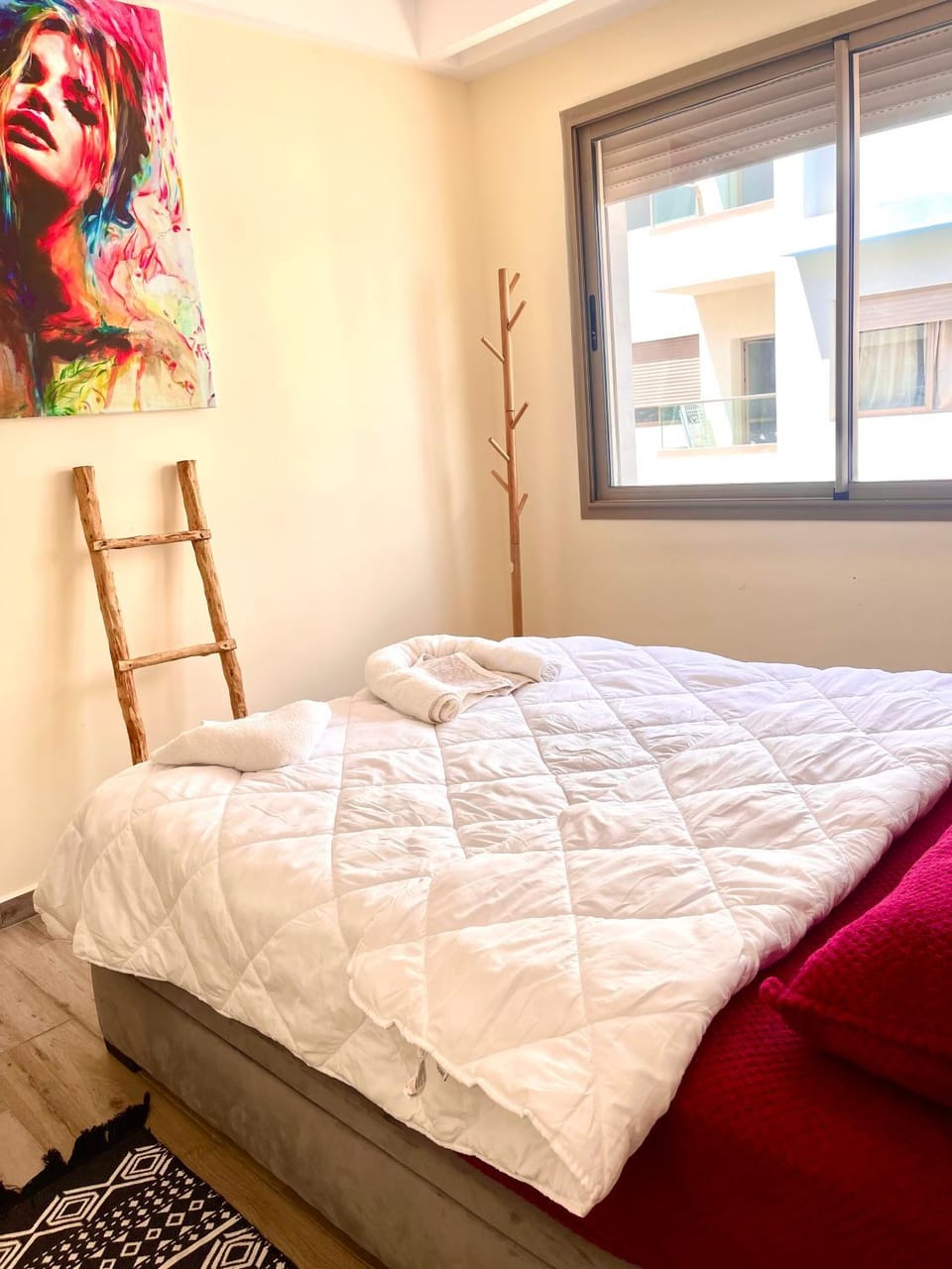 Bed, Photo of the whole room