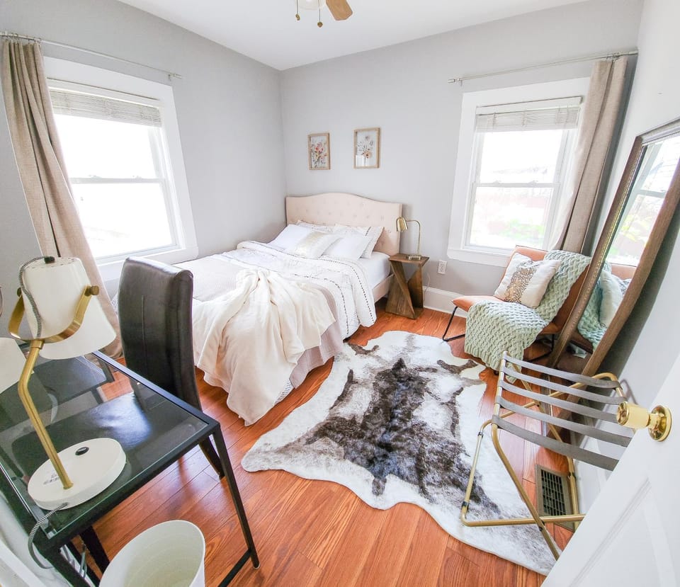 Bed, Bedroom