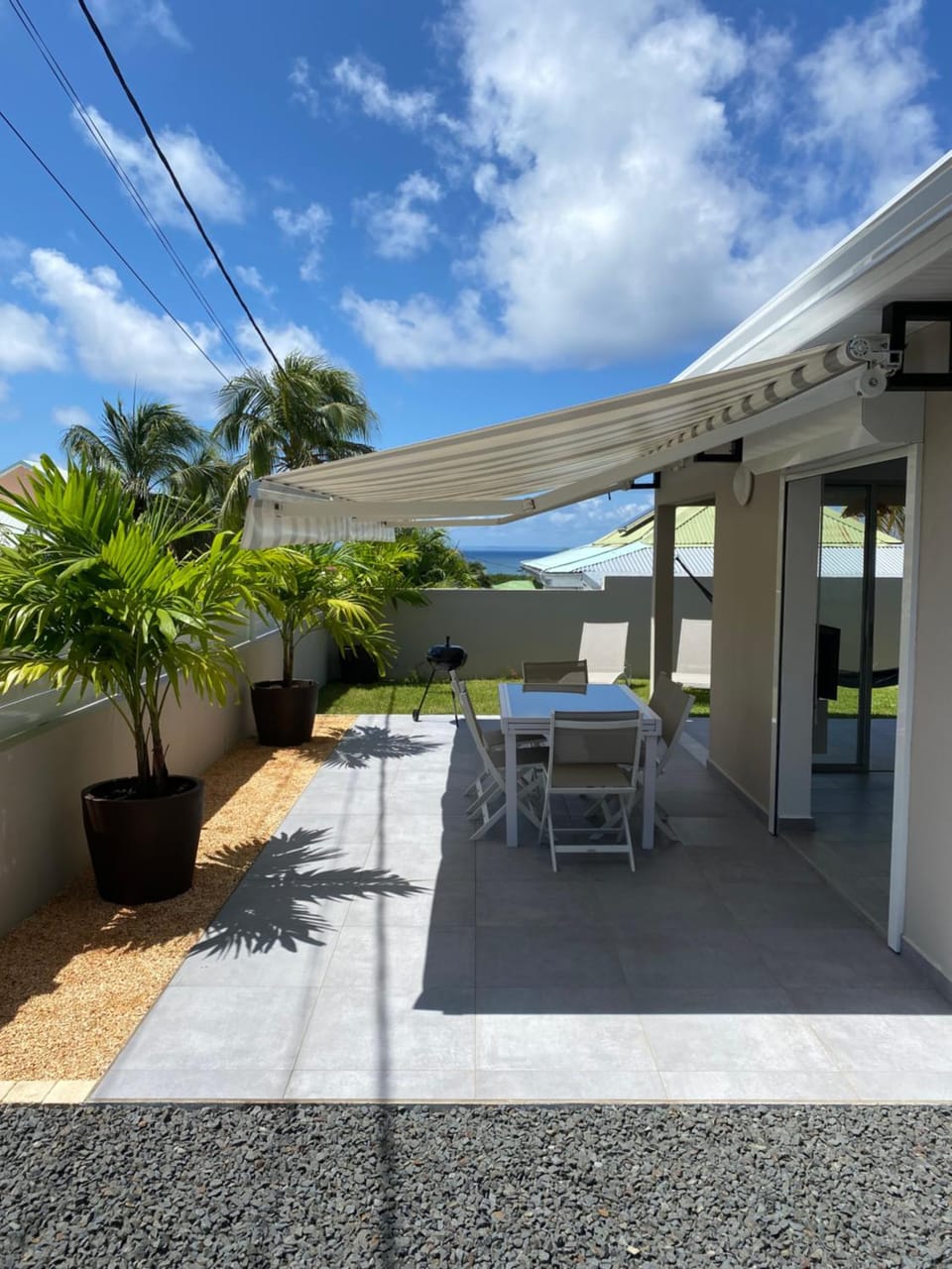 Patio, View (from property/room), Dining area, Sea view
