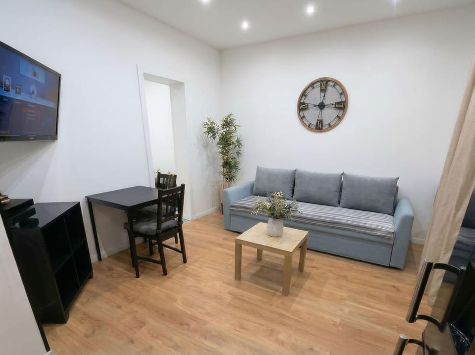 F2 cosy et calme 15 min de Paris, commerces à pied Apartment in Île-de-France