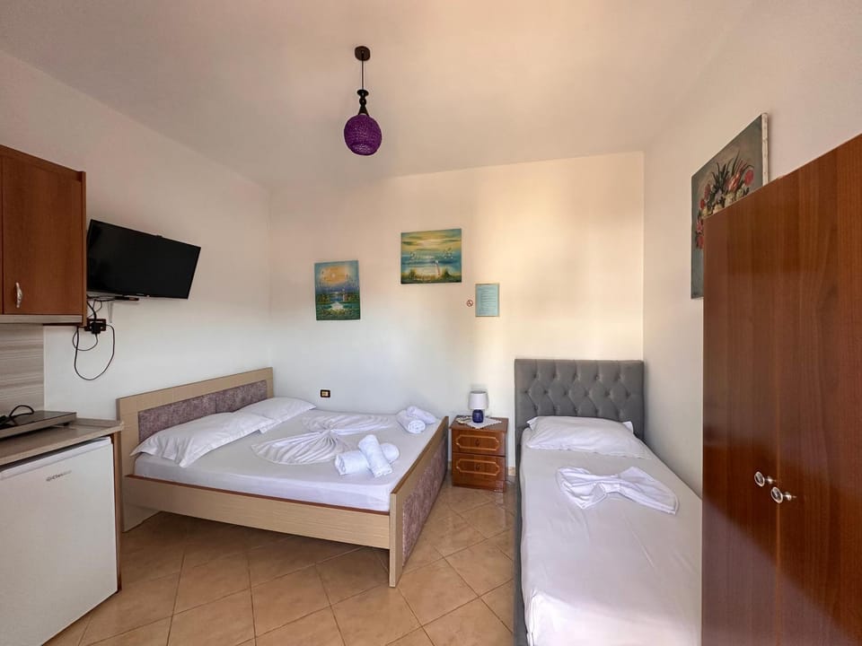 Albi's Guesthouse Bed and Breakfast in Ksamil