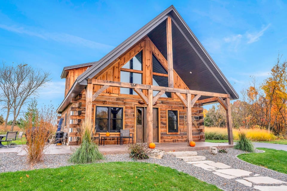 Property building, Natural landscape, Garden, Garden view