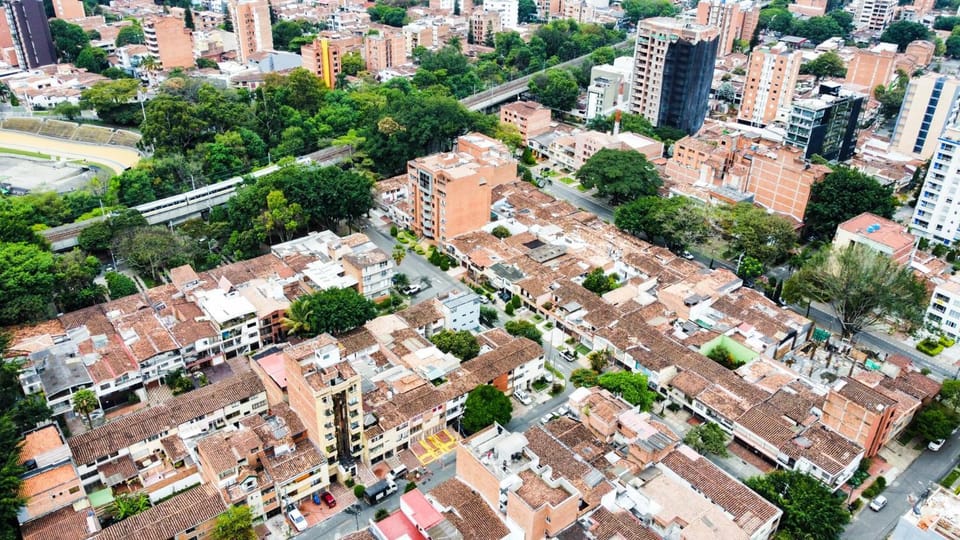 Day, Neighbourhood, Bird's eye view, City view, Street view, Location