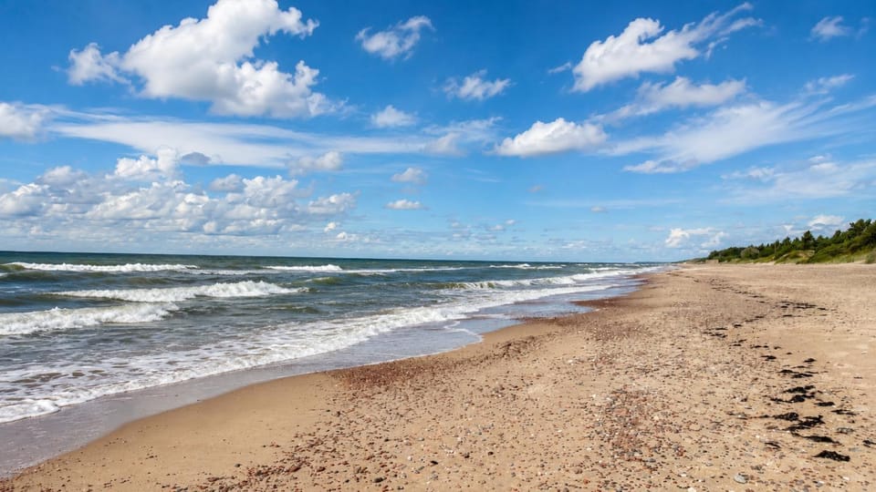 Nearby landmark, Natural landscape, Beach, Hiking, Sea view