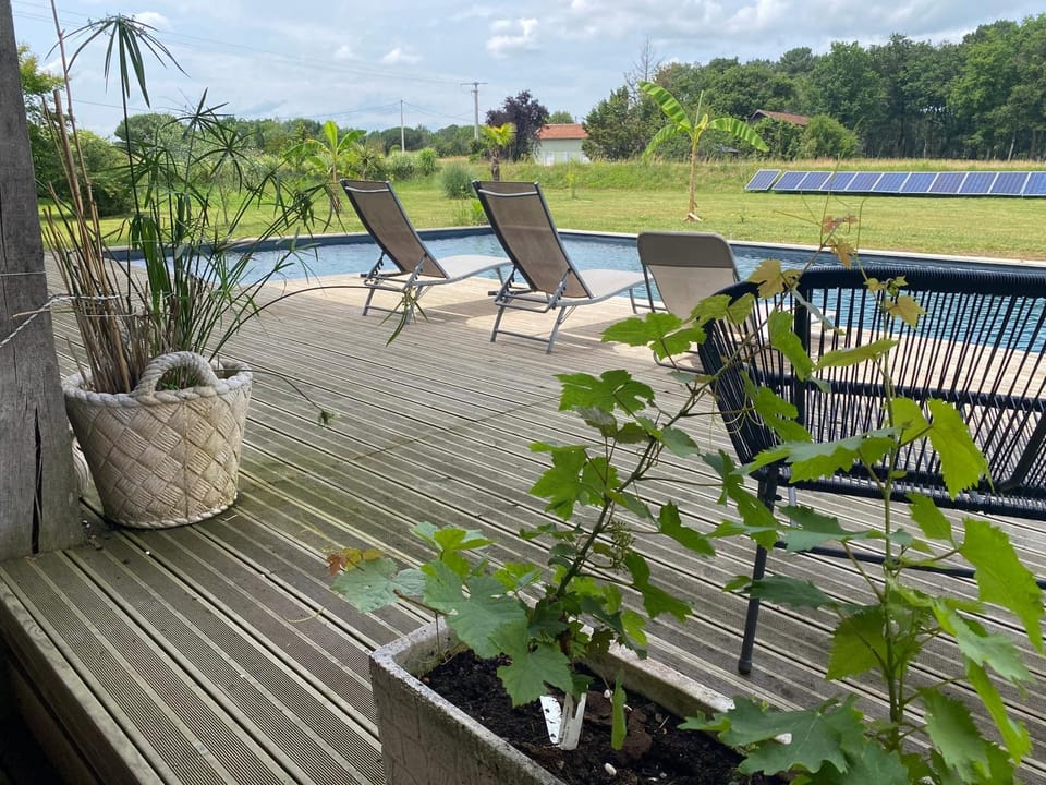 Maison à la campagne avec piscine privée et balnéo House in Nouvelle-Aquitaine
