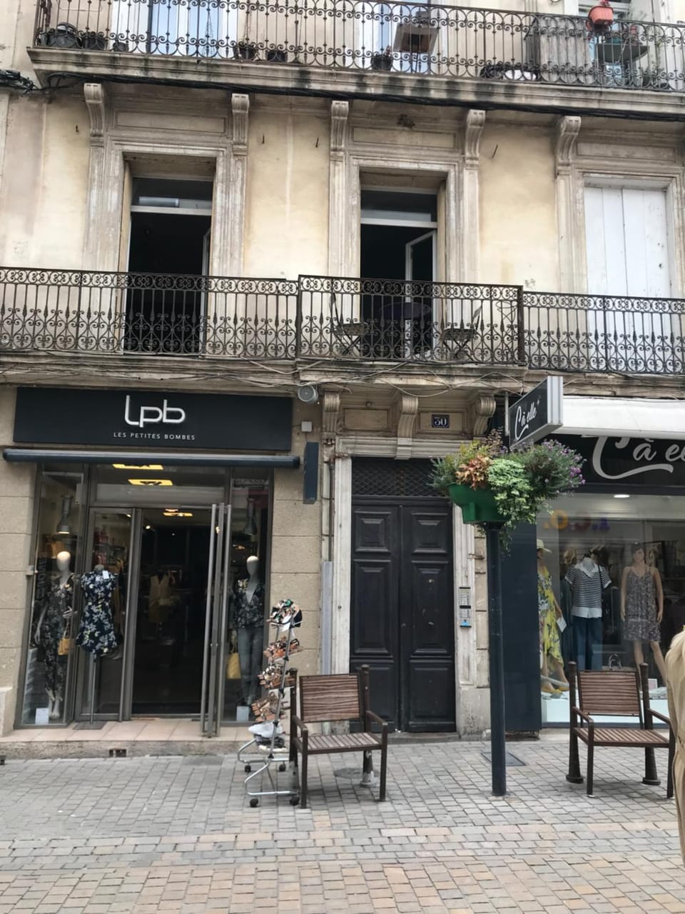 Facade/entrance