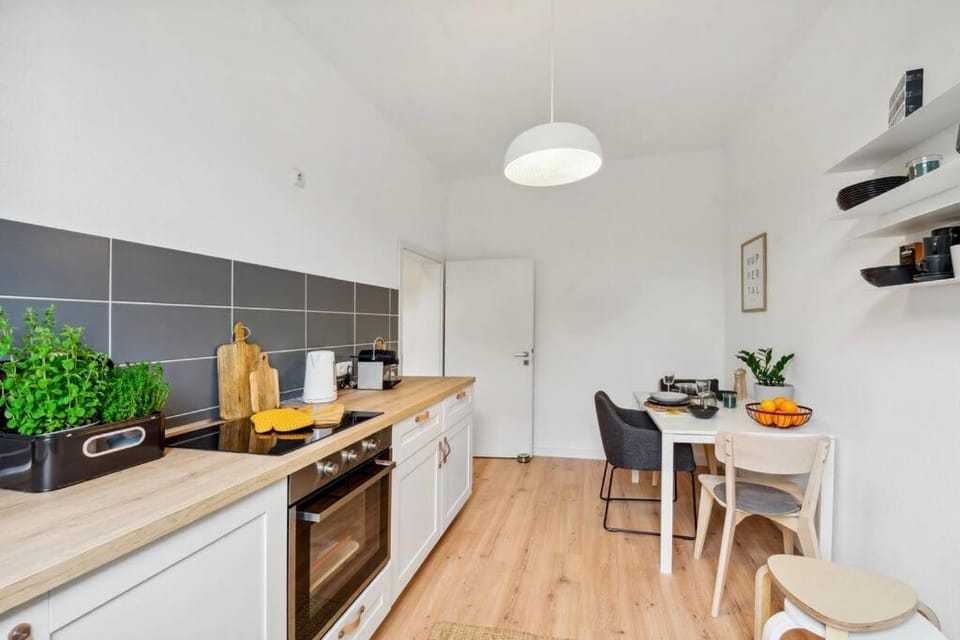 Kitchen or kitchenette, Food