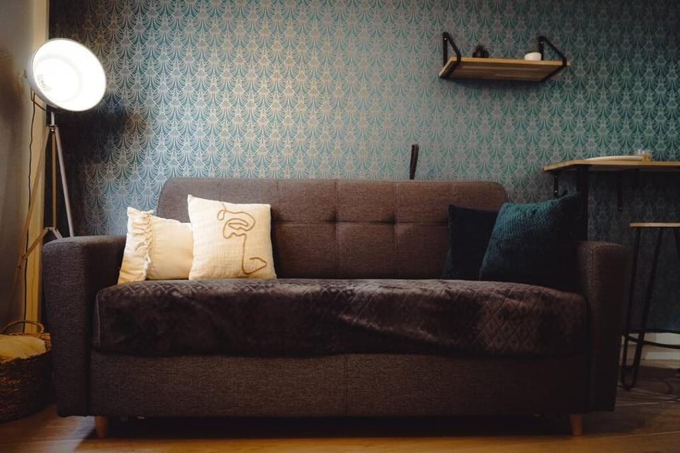 Le Studio des Halles • Hypercentre • Netflix Apartment in Centre-Val de Loire