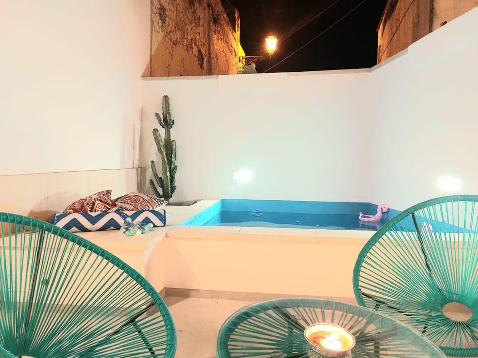 Garden, Swimming pool, Inner courtyard view
