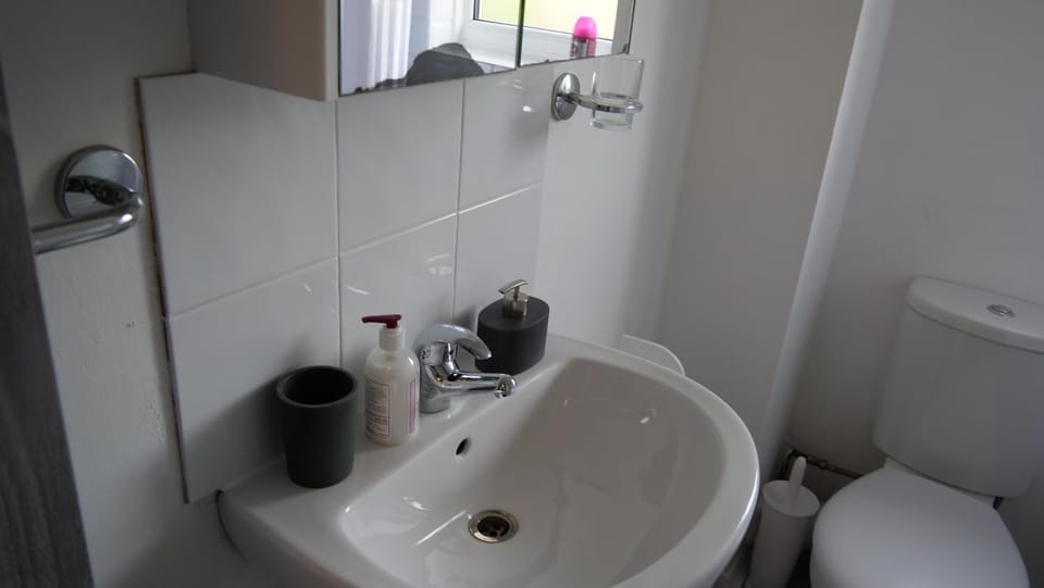 Toilet, Bathroom