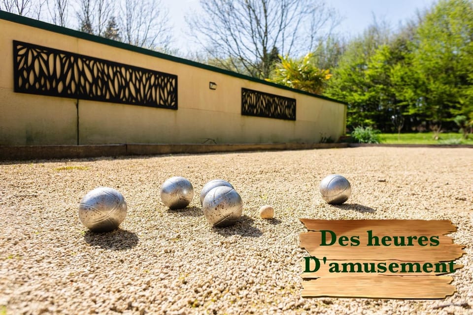 Cabane insolite avec escape game Campground/ 
RV Resort in Finistere