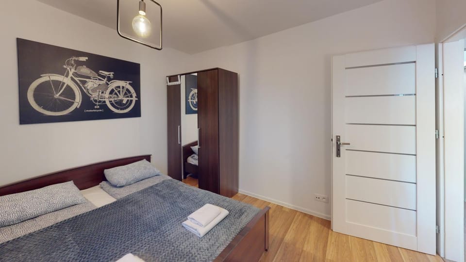 Bed, Photo of the whole room, Bedroom, wardrobe
