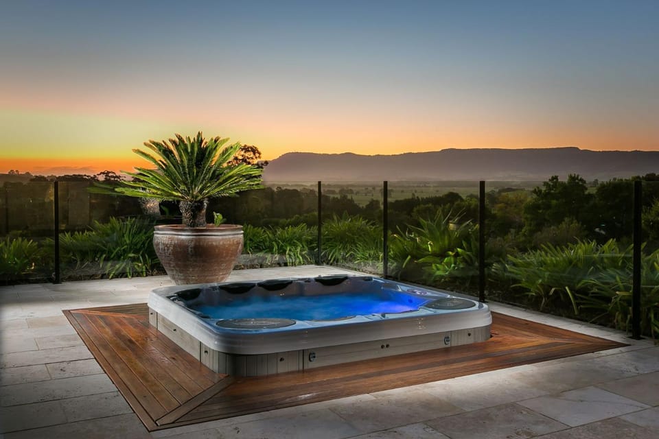 Hot Tub, Mountain view, Sunset