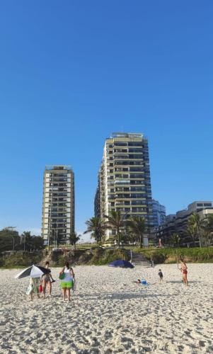 Lindo apto no Barrabela, todo equipado, com arcondicionados split novos no quarto e na sala, limpiss Hotel in Rio de Janeiro