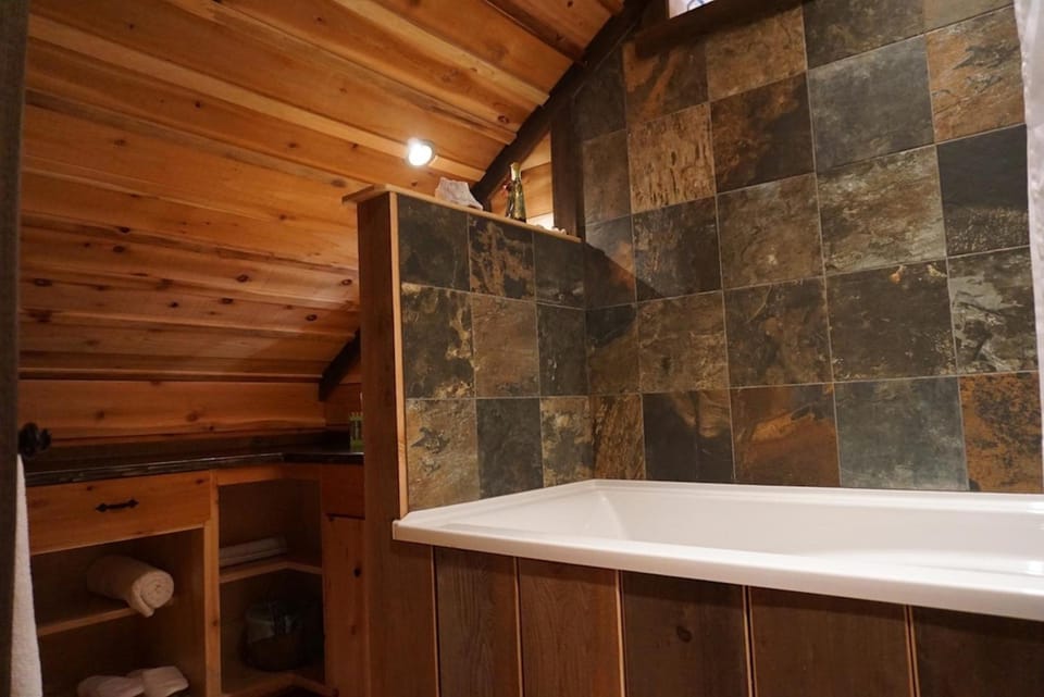Logden Lodge Lodge in British Columbia
