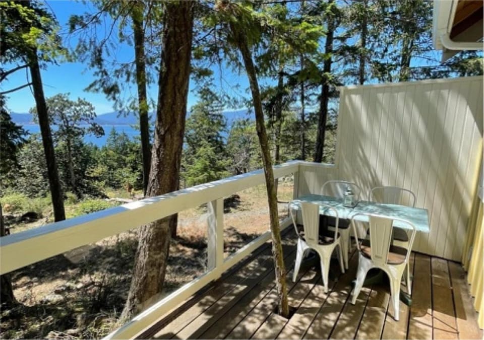 Quarrystone House B&B Hotel in Galiano Island