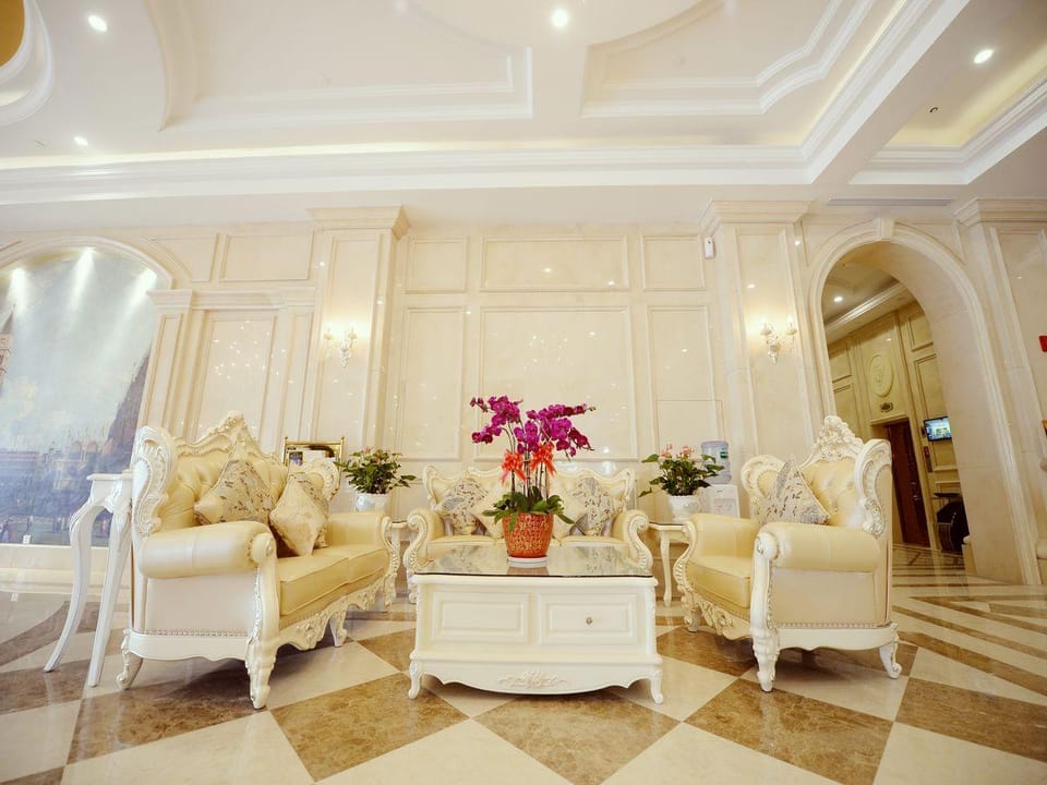 Vienna Hotel Shanghai Hongqiao Hub Jiading New City Hotel in Shanghai