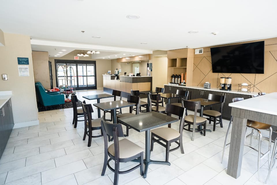 MainStay Suites Knoxville Airport Hotel in Alcoa