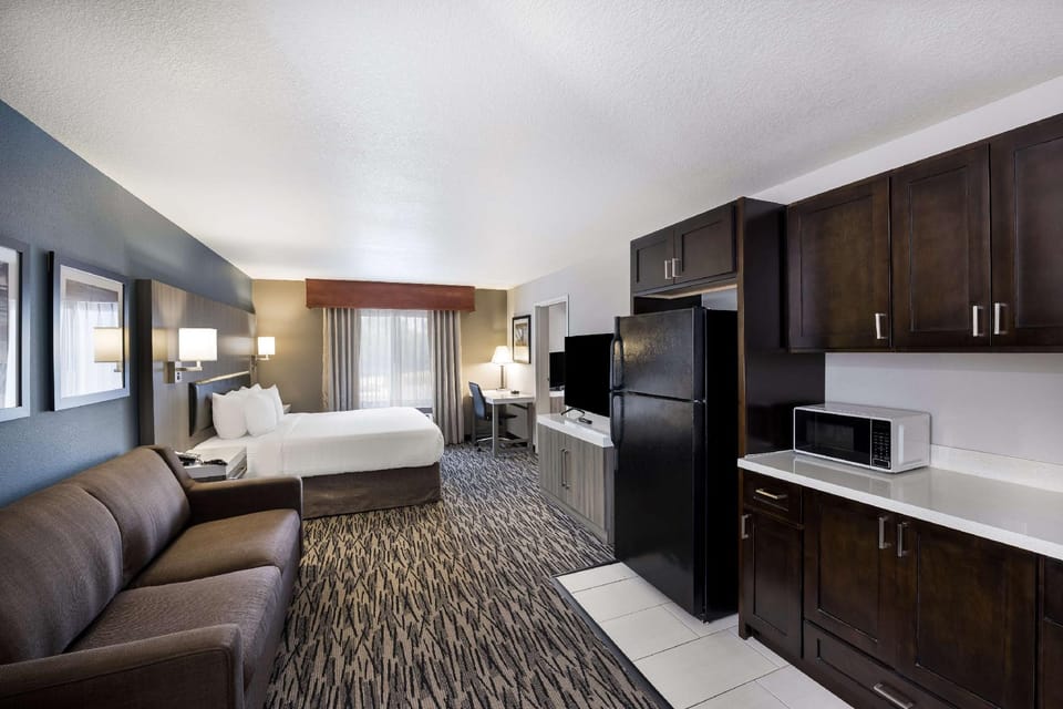 Suite room