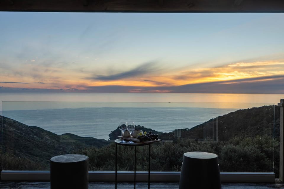 Romantic Piha Hotel in Auckland