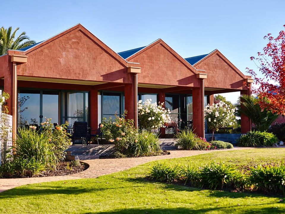 Tuileries at De Bortoli Rutherglen Hotel in Rutherglen