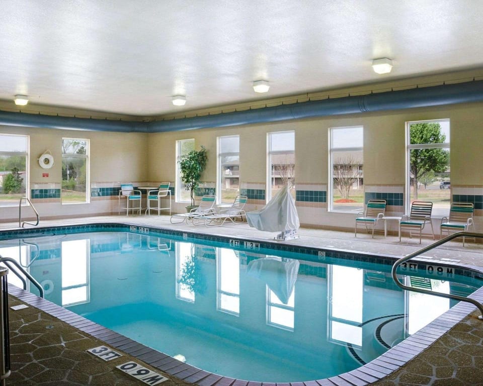 Comfort Inn & Suites Bryant - Benton Hotel in Bryant