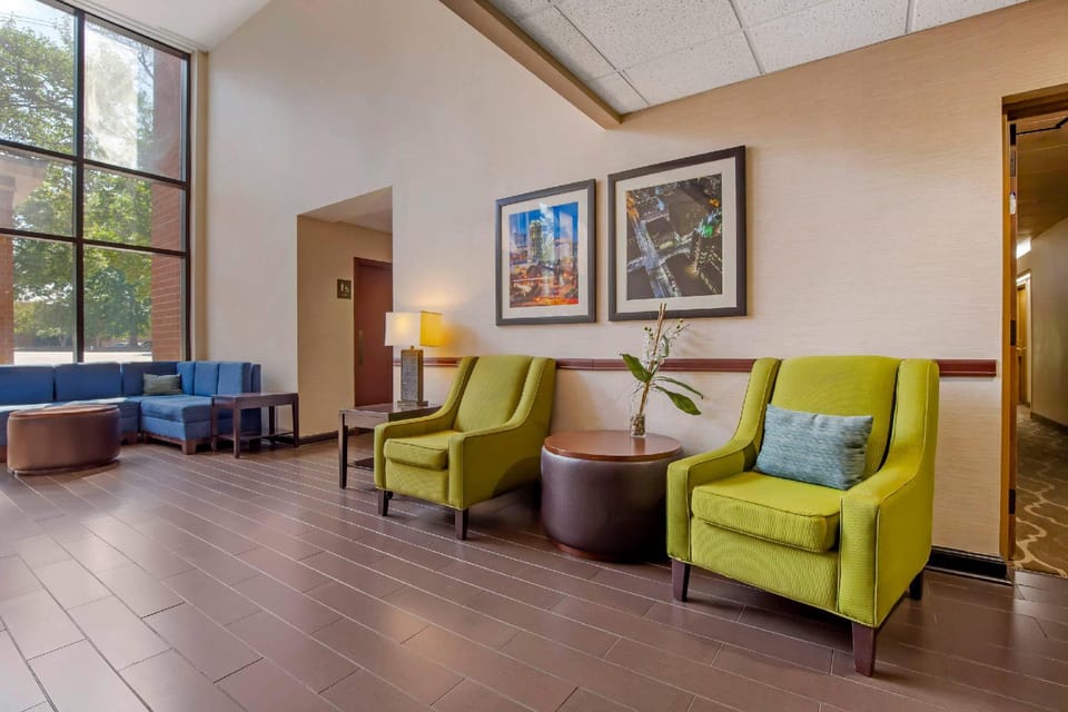Comfort Suites Regency Park Hotel in Cary